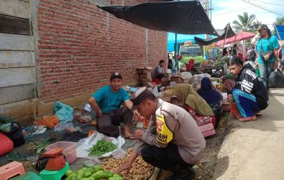 Bhabinkamtibmas Polsek Giri Mulya Lakukan Sambang Pasar di Desa Rena Jaya