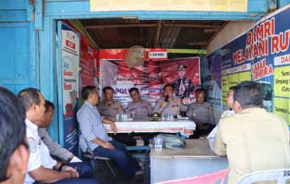 Jumat Curhat Polres Lebong Dilaksanakan di Terminal Muara Aman