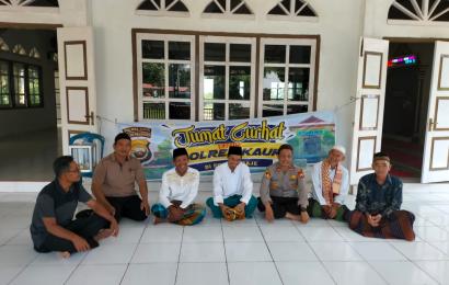 Jumat Curhat di Majid Ar-Rabitah, Polsek Maje Ingtakan Menjaga Toleransi Sesama Umat Beragama