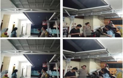Bhabinkamtibmas Polsek Selebar Sambang Warga, Imbau Waspada Aksi Kejahatan
