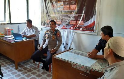 Kapolsek Sambangi PPK, Jangan Sampai Ada Data Pemilih Yang Bermasalah