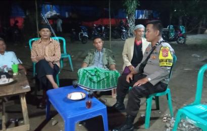 Sambang Calon Kepala Desa, Bhabinkamtibmas Imbau Tetap Jaga Situasi Kondusif