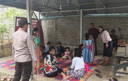 Wujudkan Keamanan dan Kenyamanan dalam Beribadah  Bhabinkamtibmas Polsek Kota Manna,  Sambangi  Gereja