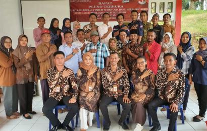Pastikan Berjalan Lancar, Polsek Giri Mulya Awasi Rapat Pleno (DPSHP A) Pemilu 2024 di Tingkat Kecamatan