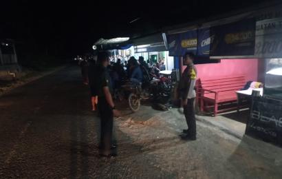 Bhabinkamtibmas Sambangi Para Calon Kades Batu Kuning Kecamatan Ulu Manna, Sampaikan Imbauan Kamtibmas