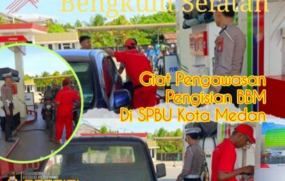 Berikan Pengamanan, Sat Lantas Polres Bengkulu Selatan Atur Antrian di  SPBU Kutau 