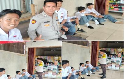 Sambang Anak-anak SMA, Bhabinkamtibmas Polsek Selebar Sampaikan Imbauan