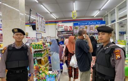 Patroli Ditempat Keramaian, Sat Samapta Polres Bengkulu Utara Beri Imbauan Kamtibmas