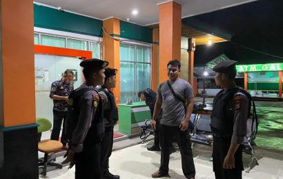 Patroli Malam Hari Personel Polres Bengkulu Utara, Sambangi Bank BPD Guna Cegah Kriminalitas