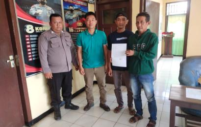 Polsek Giri Mulya Mediasi Warga yang Mengalami Laka Lantas di Desa Giri Mulya 