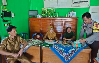 Selalu Aktif Jaga Silaturahmi, Bhabinkamtibmas Desa Muara Tiga Ilir Sambangi Warga Binaan 