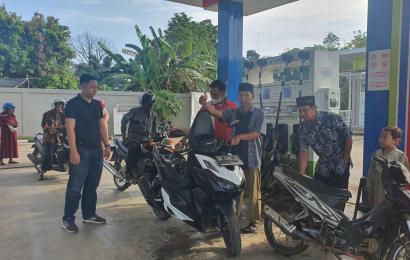 Polsek Giri Mulya Monitoring Ketersediaan BBM di SPBU Giri Mulya 