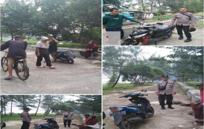 Patroli Siang Hari, Personel Polsek Teluk Segara Berikan Imbaun Kamtibmas  