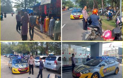 Sore Hari, Personel Polsek Ratu Samban Patroli di Kawasan Pantai Panjang 