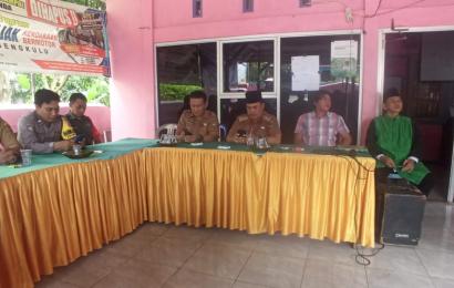 Polsek Pino Hadiri Pelantikan dan Pengambilan Sumpah PAW Anggota BPD Desa Ulak Lebar