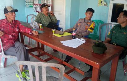 Bentuk Sinergitas Tni-Polri Sambang Warga Desa Padang Burnai, Berikan Imbauan   