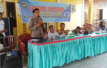 Hadir dalam Rembuk Stunting Desa Padang Tambak  Kecamatan Pino, Bhabikamtibmas Sampaikan Imbauan