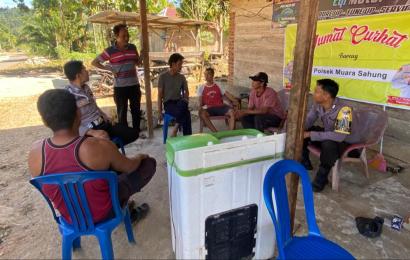 Dengarkan Keluhan Masyarakat, Polsek Muara Sahung Gelar Jumat Curhat 