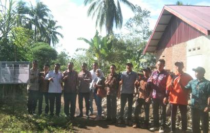 Awasi Dana Desa, Kapolsek Lais Hadiri Penetapan Titik Nol Pembangunan Desa Lubuk Lesung