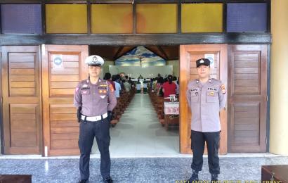Polres Rejang Lebong, Laksankan Pengamanan Ibadah Minggu di Gereja Katolik Santo Stefanus Martir 