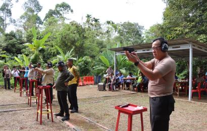 Lomba Menembak Hari Bhayangkara, Sekda Lebong Juara 1