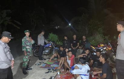Polsek Giri Mulya Lakukan Patroli Sinergitas TNI - Polri Antisipasi Gangguan Kamtibmas