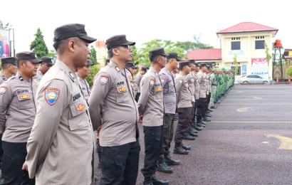Meningkatkan Harkamtibmas Menjelang Pemilu Serentak Tahun 2024, Polres Kaur Apel Serentak Kasatkamling dan Linmas Se Kabupaten Kaur