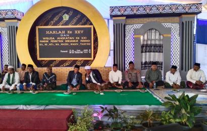 Kapolsek Ketahun Hadiri Harlah dan Wisuda Santri di Pondok Pesantren Darunnaja