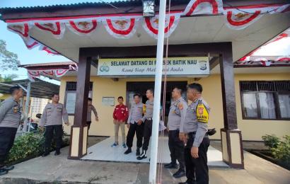 Kapolsek Batiknau Sambut Tim Juri Kebersihan Dari Polres Bengkulu Utara