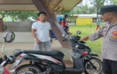 Patroli Polsek Teluk Segara Beri Imbauan Kamtibmas kepada Petugas Parkir Taman Kota Tuo