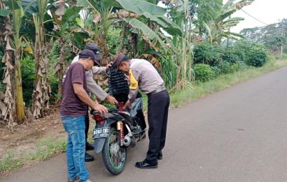 Cegah Kejahatan, Polsek Kotapadang Gelar Pemeriksaan Sajam
