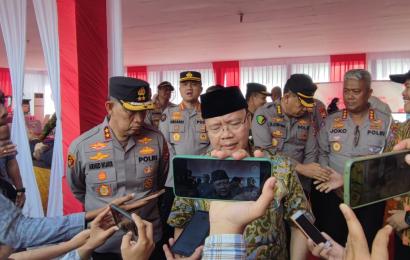 Kapolda dan Gubernur Bengkulu Turut Serta Pemecahan Rekor MURI Untuk Polri