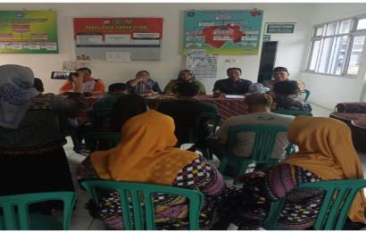 Bhbainkamtibmas Polsek Selebar Hadiri Rapat Pokja KB Kelurahan Sukarami