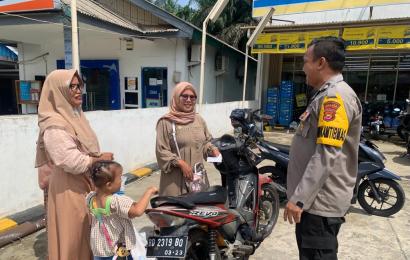Bhabinkamtibmas Polsek Pino Lakukan Sambang DDS, Wujudkan Kamtibmas Kondusif