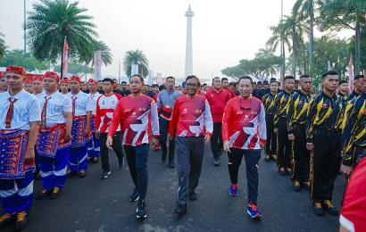 Fun Walk dengan Lintas Elemen, Kapolri Gaungkan Jaga Persatuan-Kesatuan Bangsa