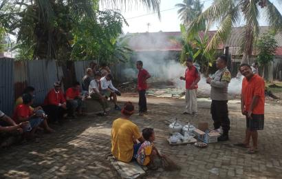 Bhabinkamtibmas Polsek Teluk Segara Monitoring Persiapan Lahan untuk Berkurban