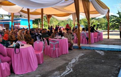 Bhabinkamtibmas Polsek Semidang Alas Maras Hadiri Penyerahan Pustu di Desa Muara Timput 