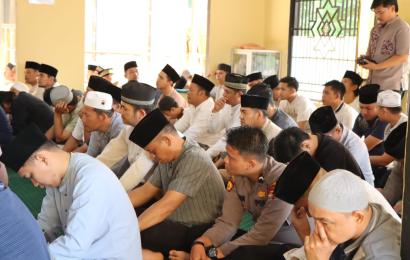 kapolres Bengkulu Utara Gelar Sholat Idul Adha 1444 H / 2023 di Masjid Baiturrohim