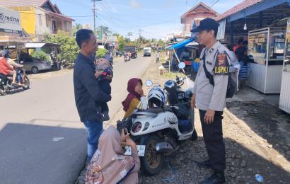 Berikan Imbauan Kepada Para Pengendara Kendaraan Bermotor, Petugas Sampaikan Imbaun Kamtibmas