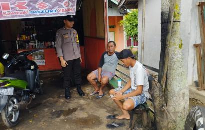 Bhabinkamtibmas Polsek Pino Raya Sambangi Bengkel Motor, Sampaikan Imbauan Kamtibmas  