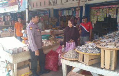 KSPK Polsek Ketahun Sambangi Pedagang Pasar Tradisional dan Beri Imbauan Kamtibmas