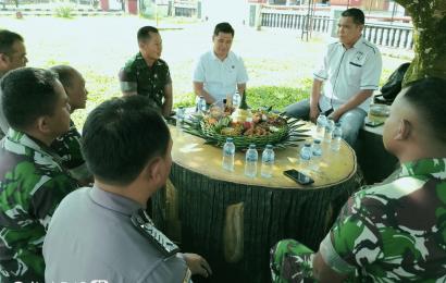 Kunjungi Polsek PUT, Danbrigif 8/GC Sampaikan Selamat HUT Bhayangkara