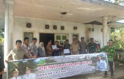 Bhabinkamtibmas Polsek Lebong Atas Hadiri Penyaluran BLT DD di Desa Tabeak Blau II