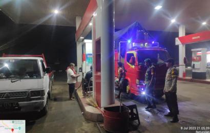 Jaga Situasi Kamtibams, Personel Polsek Selebar dan Anggota Koramil 407-07 Kampung Melayu Gelar Patroli Gabungan