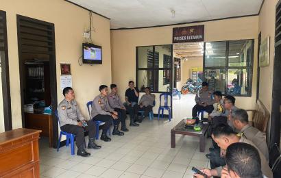 Pimpin Anev Mingguan, Kapolsek Ketahun Berikan Arahan dan Semangat Untuk Anggota