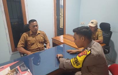 Jaga Kondusifitas Wilayah Hukum, Bhabinkamtibmas Sambangi Pemdes Tanjung Eran