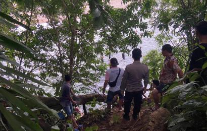 Polsek Talo Bantu Cari Korban Tenggelam di Sungai Talo