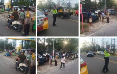 Polsek Ratu Samban Patroli Sore Hari, Sampaikan Imbauan Kmatibmas kepada Warga
