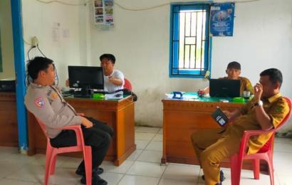 Bhabinkamtibmas Sambangi Pemdes Tanjung Besar, Wujudkan Kamtibmas yang Kondusif   
