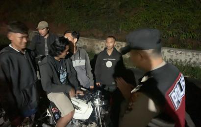 Antisipasi Kejahatan, Polsek Batiknau Gencar Laksanakan Patroli Malam